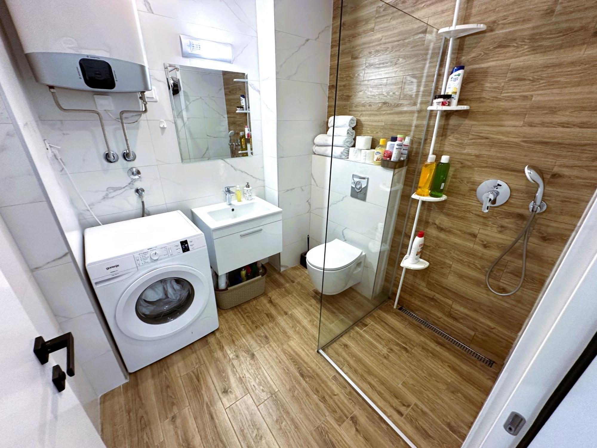 Stan Na Dan Podgorica Apartment Екстериор снимка
