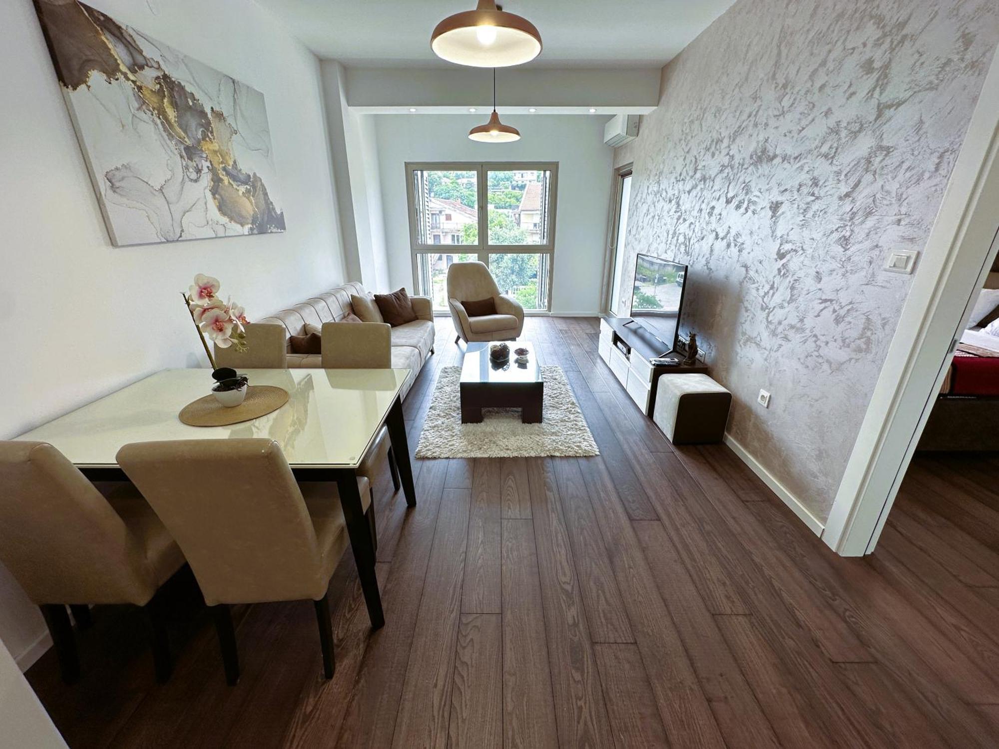 Stan Na Dan Podgorica Apartment Екстериор снимка