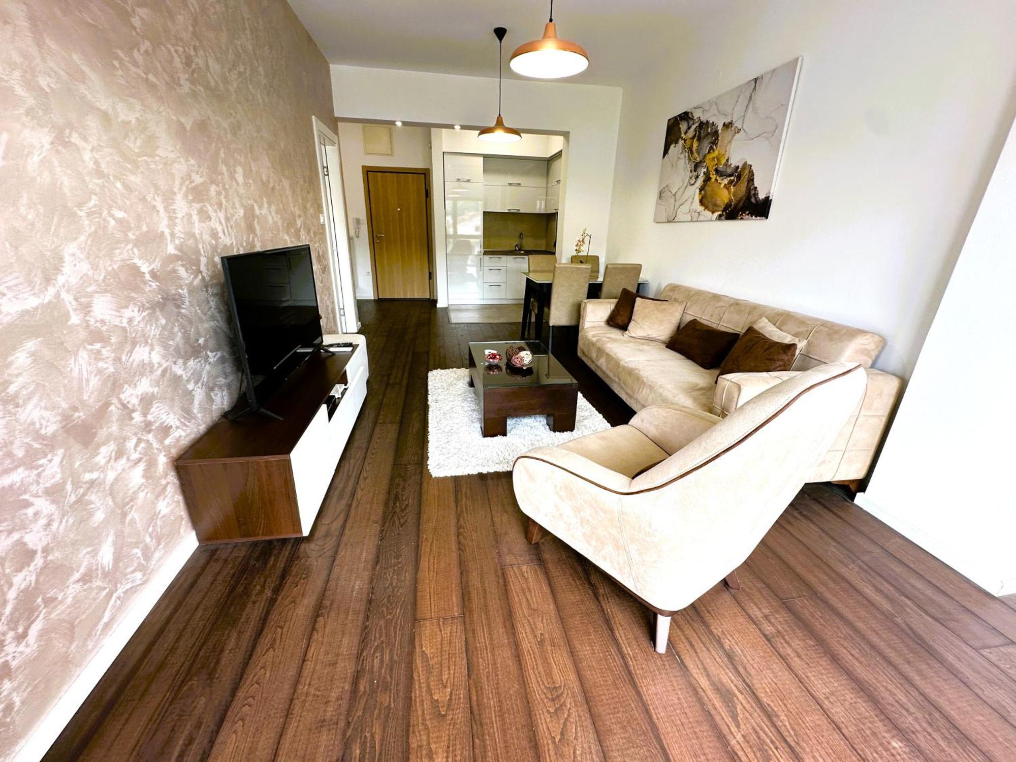 Stan Na Dan Podgorica Apartment Екстериор снимка