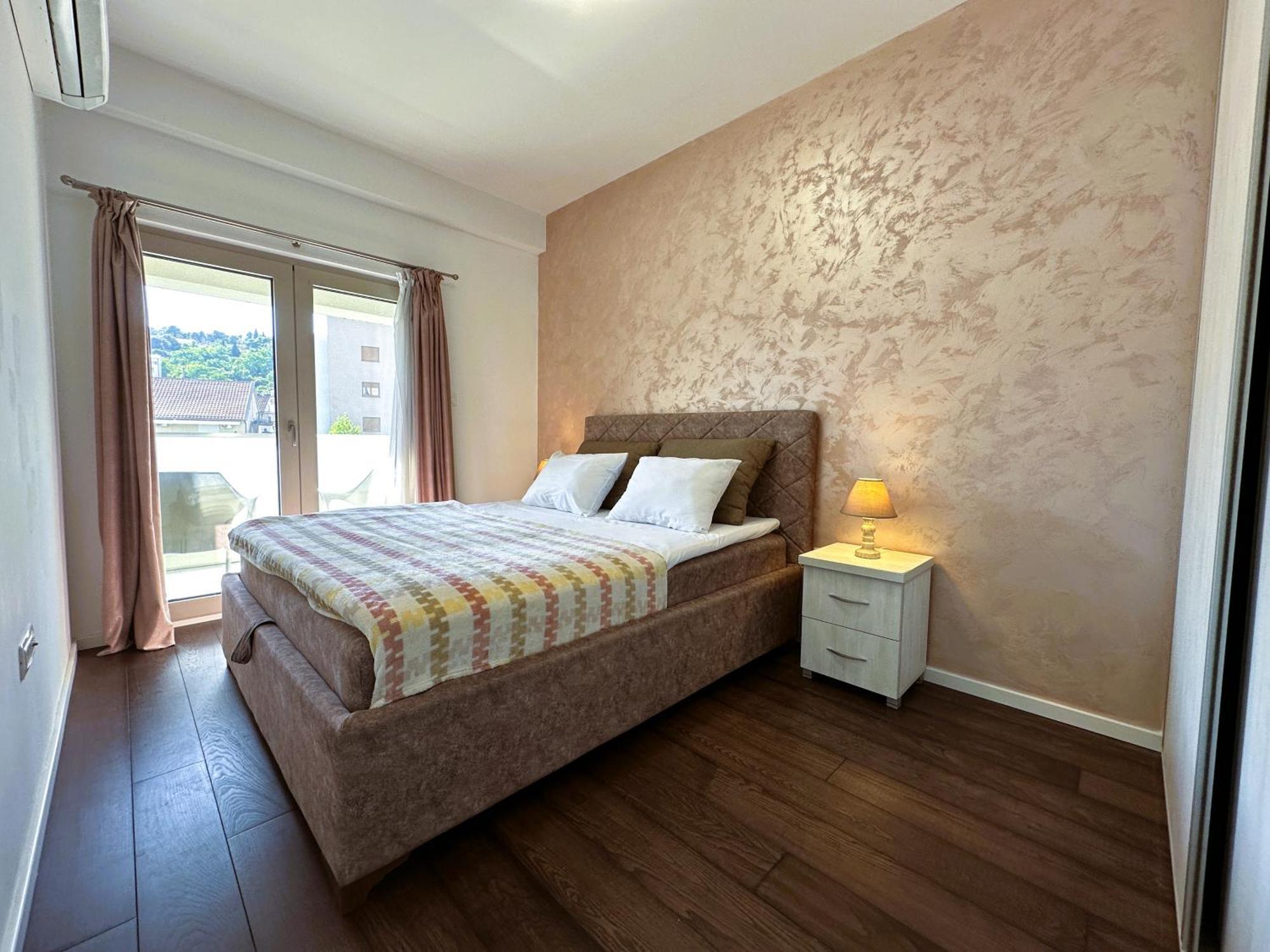 Stan Na Dan Podgorica Apartment Екстериор снимка